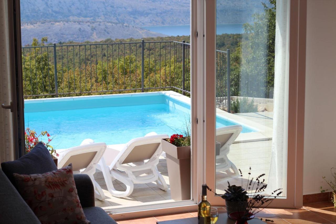 Holiday Home Aqua Šmrika Buitenkant foto